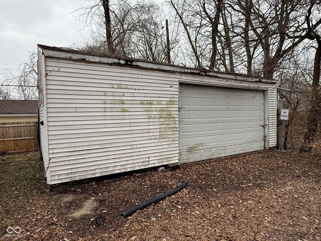 3002 S Rybolt Avenue, Indianapolis, IN 46241