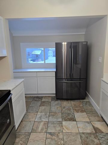 1013 Mahlon Street, Lansing, MI 48906