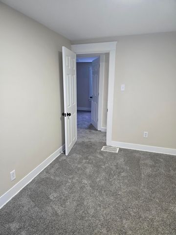 1013 Mahlon Street, Lansing, MI 48906