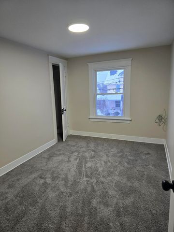 1013 Mahlon Street, Lansing, MI 48906