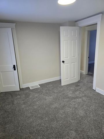 1013 Mahlon Street, Lansing, MI 48906