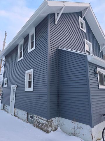 1013 Mahlon Street, Lansing, MI 48906