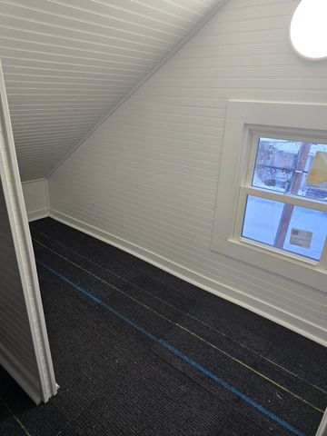 1013 Mahlon Street, Lansing, MI 48906