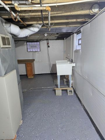 1013 Mahlon Street, Lansing, MI 48906