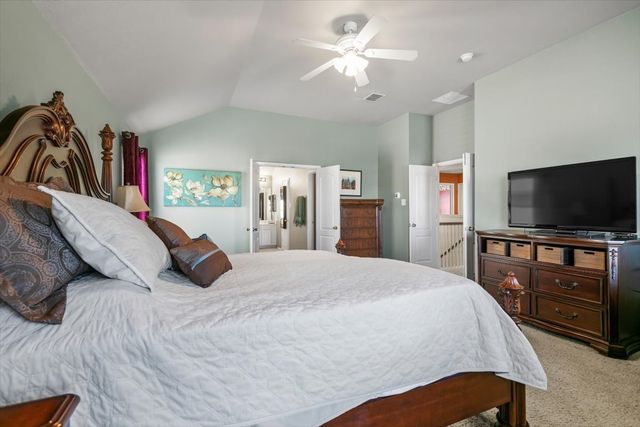 306 Salsbury Drive, Euless, TX 76040