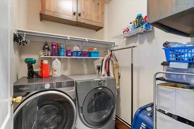 306 Salsbury Drive, Euless, TX 76040