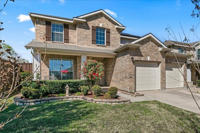 306 Salsbury Drive, Euless, TX 76040