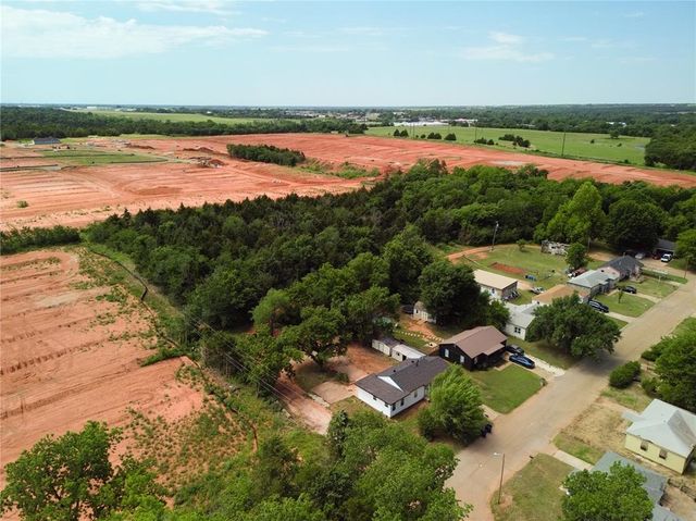 Elmwood Drive, Guthrie, OK 73044