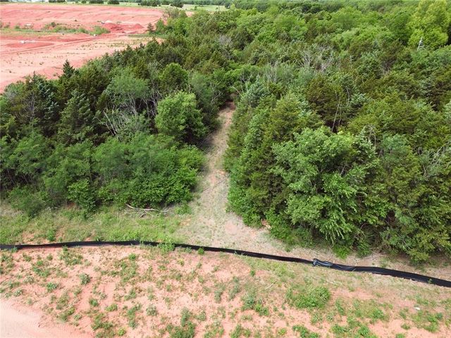 Elmwood Drive, Guthrie, OK 73044