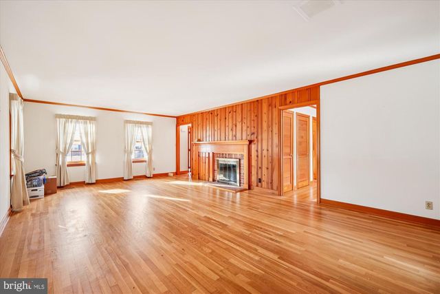 211 BLOOMINGDALE AVE, Federalsburg, MD 21632