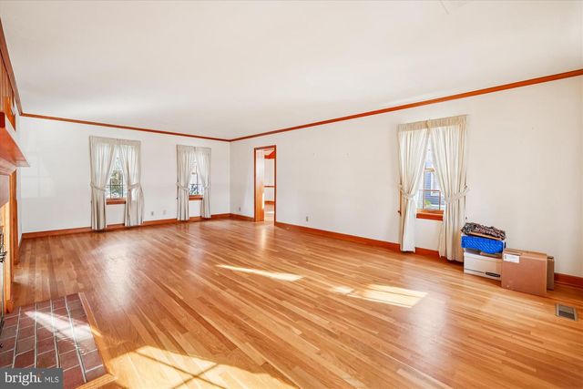 211 BLOOMINGDALE AVE, Federalsburg, MD 21632