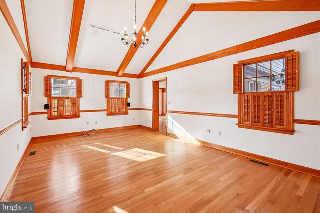 211 BLOOMINGDALE AVE, Federalsburg, MD 21632