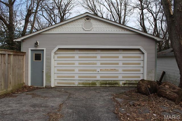 2315 Brown Street, Alton, IL 62002