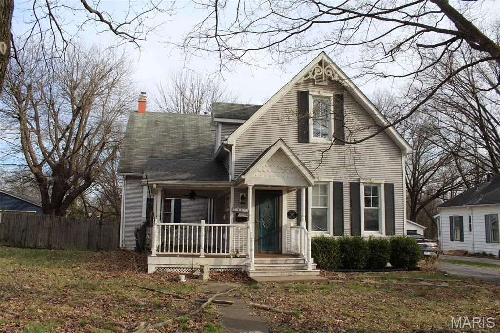 2315 Brown Street, Alton, IL 62002
