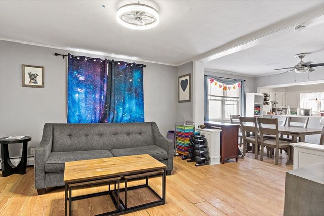 677 Oak Grove Ave, Fall River, MA 02720