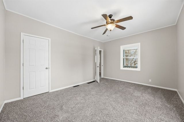 1619 5th AVE SE, Cedar Rapids, IA 52403