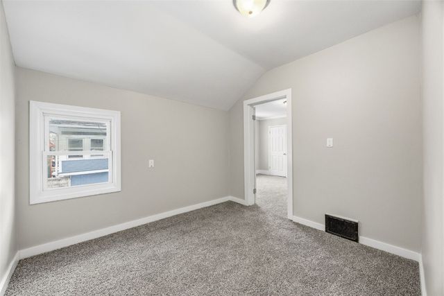 1619 5th AVE SE, Cedar Rapids, IA 52403