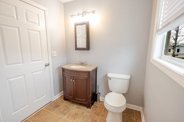 215 Alta Ave, Shelbyville, TN 37160