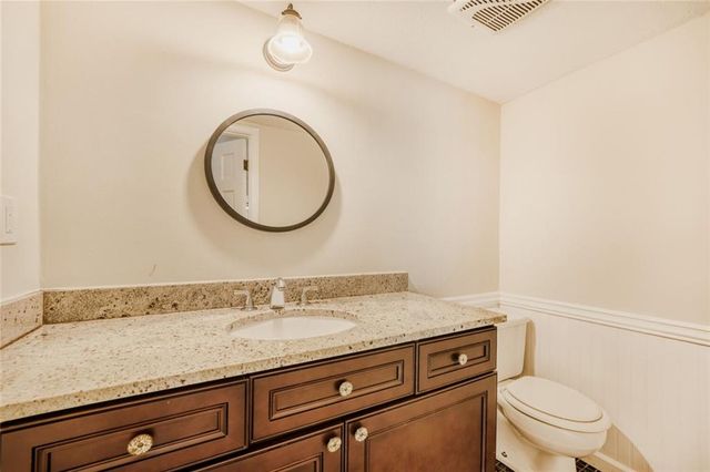 180 Jade Cove Circle, Roswell, GA 30075