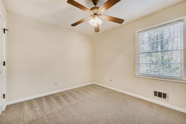 180 Jade Cove Circle, Roswell, GA 30075