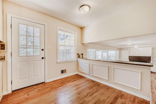 180 Jade Cove Circle, Roswell, GA 30075