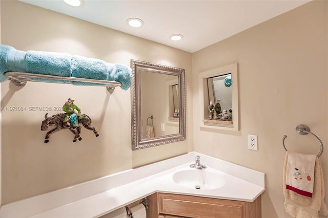 1698 S Ocean Ln 171, Fort Lauderdale, FL 33316