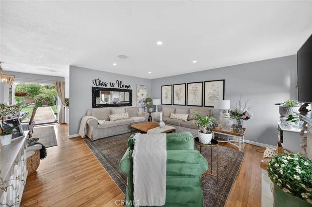 1209 S East Gates, Anaheim, CA 92804