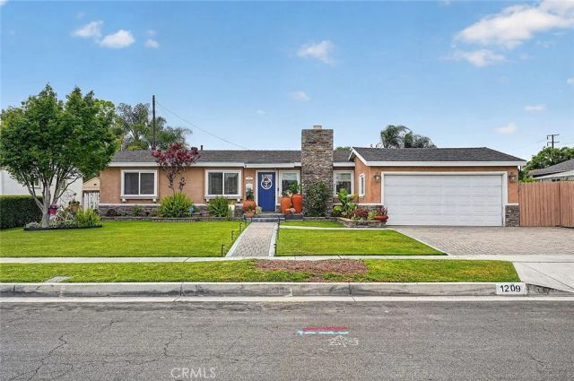 1209 S East Gates, Anaheim, CA 92804