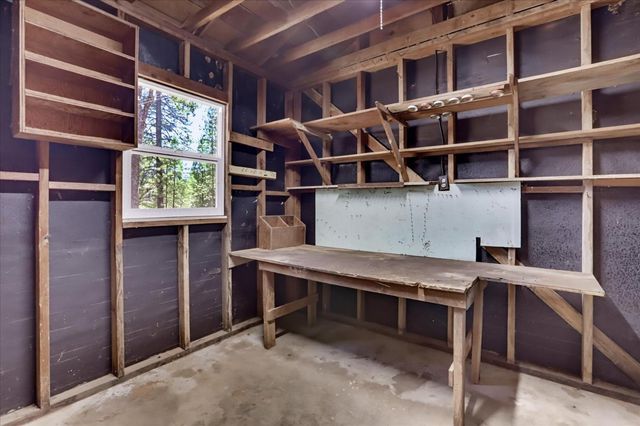 12149 Hidden Valley Rd, Grass Valley, CA 95949