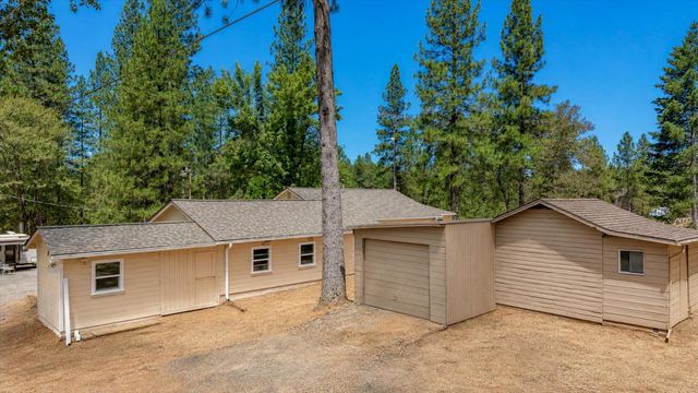 12149 Hidden Valley Rd, Grass Valley, CA 95949