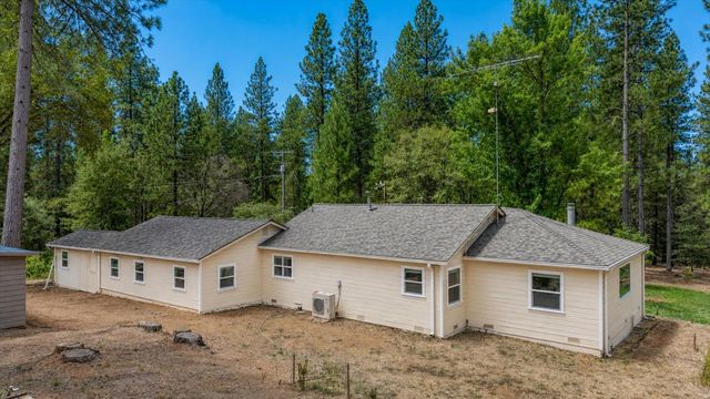 12149 Hidden Valley Rd, Grass Valley, CA 95949