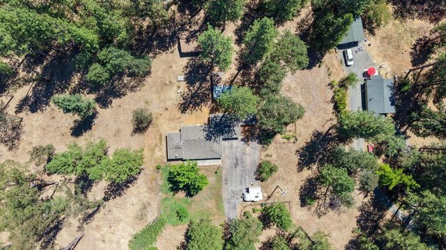 12149 Hidden Valley Rd, Grass Valley, CA 95949