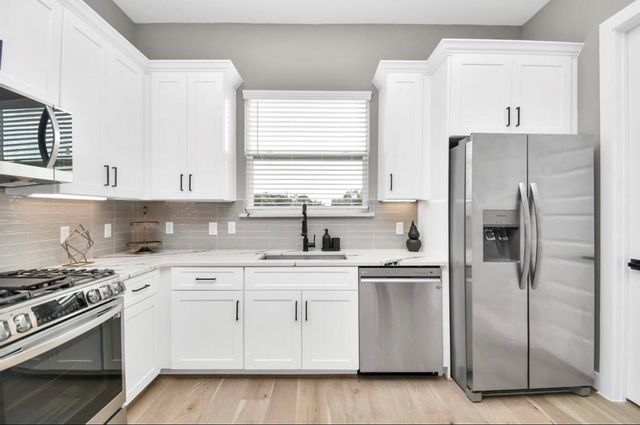 316 Thornton Road B, Houston, TX 77018