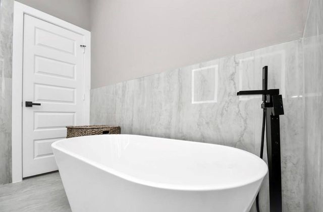 316 Thornton Road B, Houston, TX 77018
