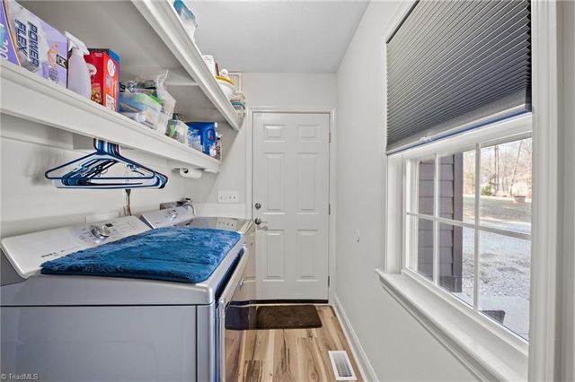 220 Farmview Road, Madison, NC 27025