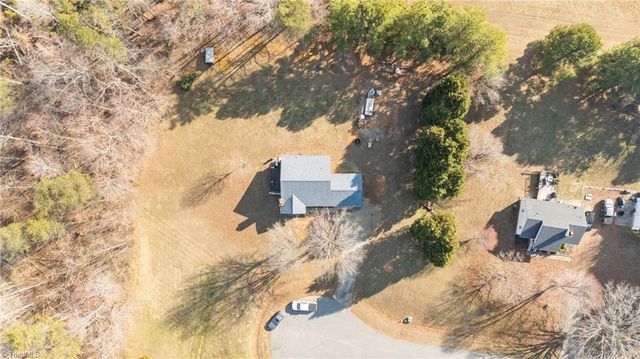 220 Farmview Road, Madison, NC 27025