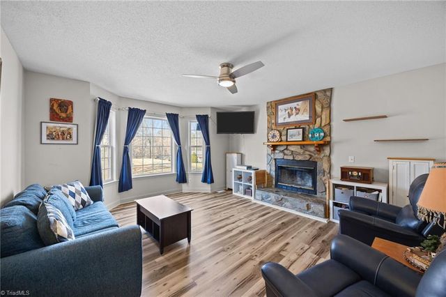 220 Farmview Road, Madison, NC 27025