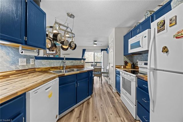 220 Farmview Road, Madison, NC 27025