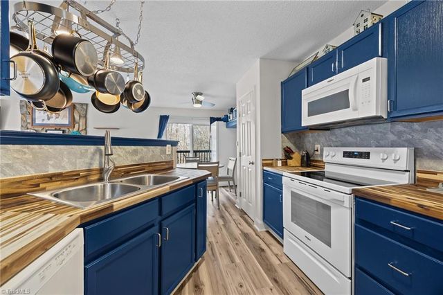 220 Farmview Road, Madison, NC 27025