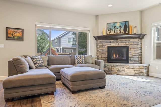 3523 NE Crystal Springs Drive, Bend, OR 97701