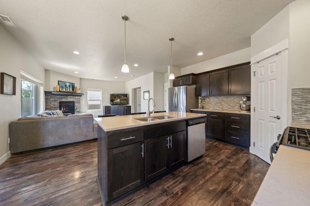 3523 NE Crystal Springs Drive, Bend, OR 97701