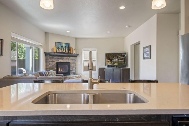 3523 NE Crystal Springs Drive, Bend, OR 97701