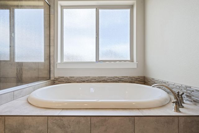 3523 NE Crystal Springs Drive, Bend, OR 97701