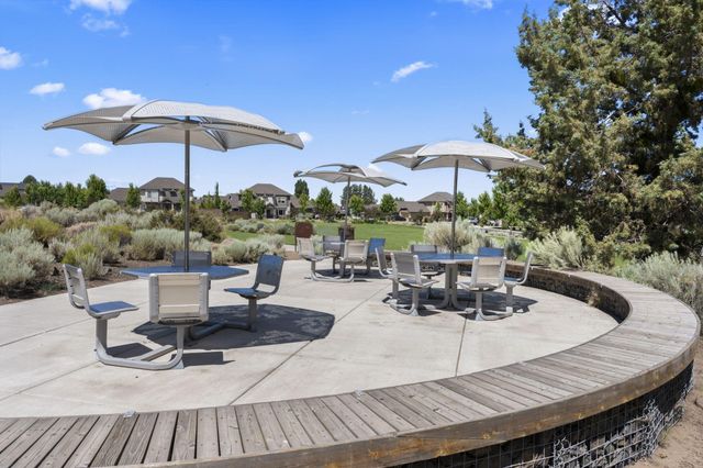 3523 NE Crystal Springs Drive, Bend, OR 97701