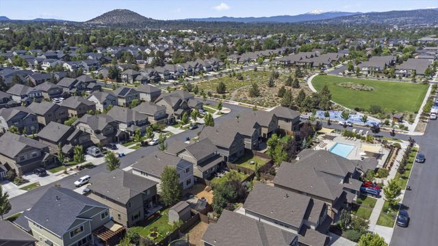 3523 NE Crystal Springs Drive, Bend, OR 97701