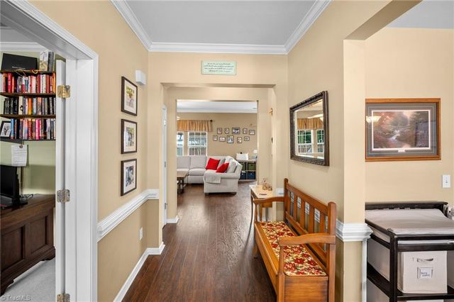 4236 Laurel Ridge Circle, Winston-salem, NC 27107