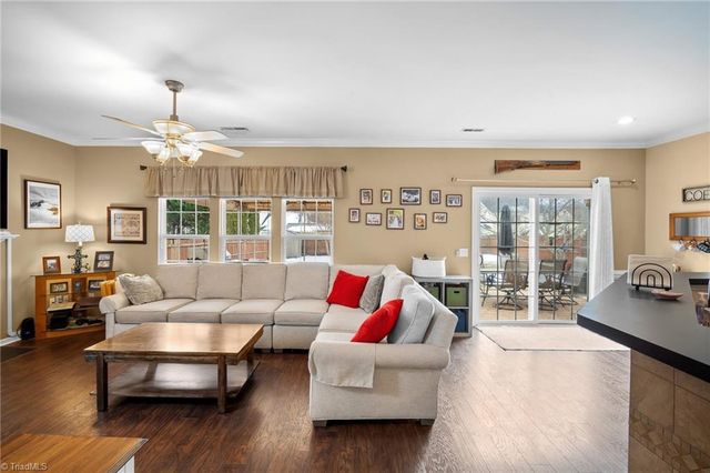 4236 Laurel Ridge Circle, Winston-salem, NC 27107