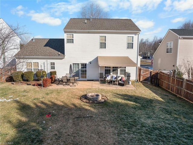 4236 Laurel Ridge Circle, Winston-salem, NC 27107