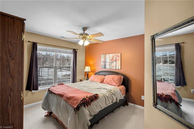 4236 Laurel Ridge Circle, Winston-salem, NC 27107