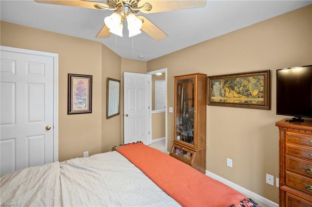 4236 Laurel Ridge Circle, Winston-salem, NC 27107